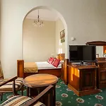 Hotel & Park