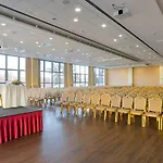 & Park Hotel 3*