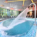 Hotel & Park