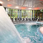 & Park 3* Eger