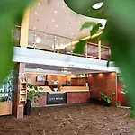 & Park Hotel 3*
