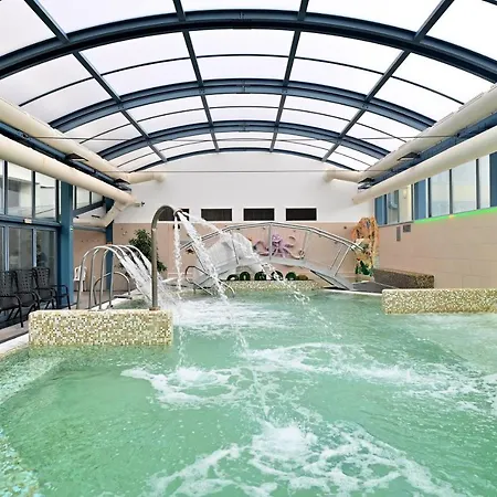 & Park Szálloda 3*