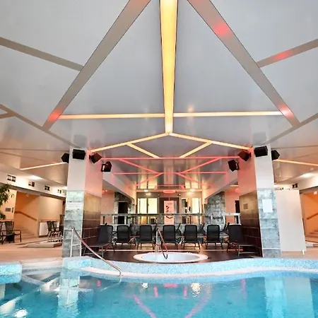 & Park Hotel Eger
