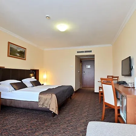 Hotel & Park