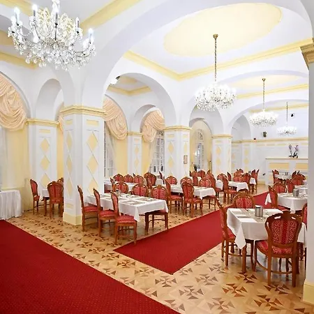 Szálloda & Park