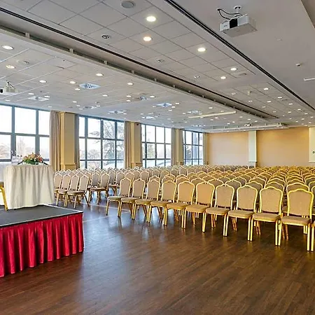 & Park Hotel Eger