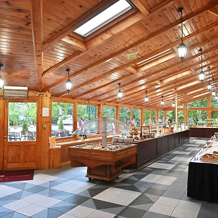 Hotel & Park Eger