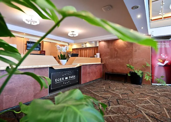 & Park Ξενοδοχείο