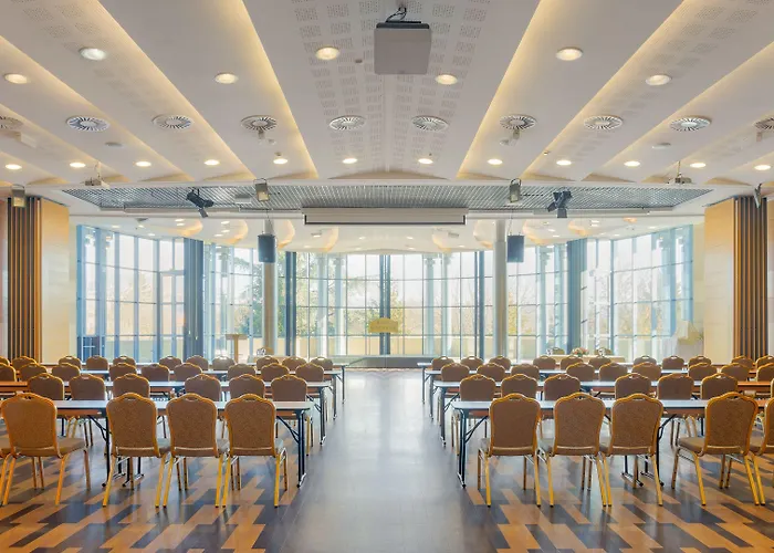 & Park Ξενοδοχείο